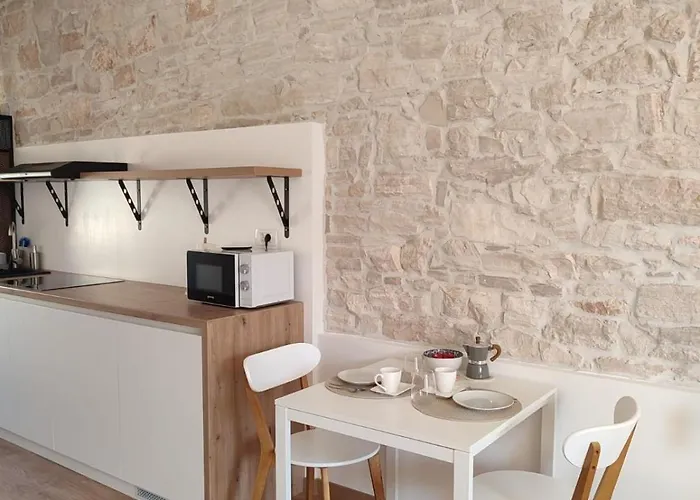 Central Studio Apartment Appartamento Pola